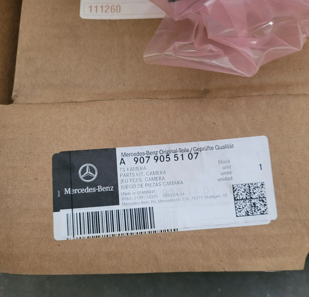 KAMERA TYL MERCEDES SPRINTER NOWY ORYGINAŁ A9079055107 - Karoserija in zunanjost za Tovornjak: slika 4 KAMERA TYL MERCEDES SPRINTER NOWY ORYGINAŁ A9079055107 - Karoserija in zunanjost za Tovornjak: slika 4