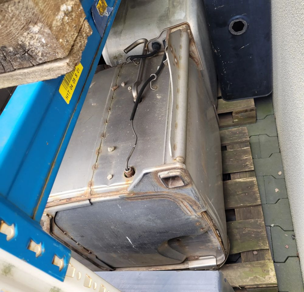 KATALIZATOR MERCEDES ACTROS E5 BEZ ADBULE - Katalizator za Tovornjak: slika 1 KATALIZATOR MERCEDES ACTROS E5 BEZ ADBULE - Katalizator za Tovornjak: slika 1