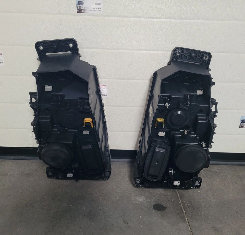LAMPA XENON RENAULT RANGE T PRAWA LEWA - Luči/ Osvetlitev za Tovornjak: slika 4 LAMPA XENON RENAULT RANGE T PRAWA LEWA - Luči/ Osvetlitev za Tovornjak: slika 4