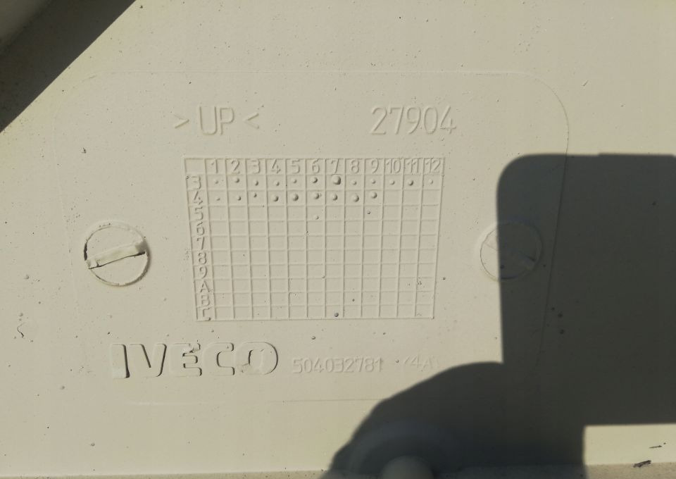 MASKA ATRAPA IVECO EUROCARGO ORYGINAŁ - Pokrov motorja za Tovornjak: slika 4 MASKA ATRAPA IVECO EUROCARGO ORYGINAŁ - Pokrov motorja za Tovornjak: slika 4