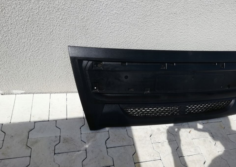 MASKA GRILL ATRAPA DAF LF NOWY ORYGINAŁ EURO6 - Pokrov motorja: slika 2 MASKA GRILL ATRAPA DAF LF NOWY ORYGINAŁ EURO6 - Pokrov motorja: slika 2