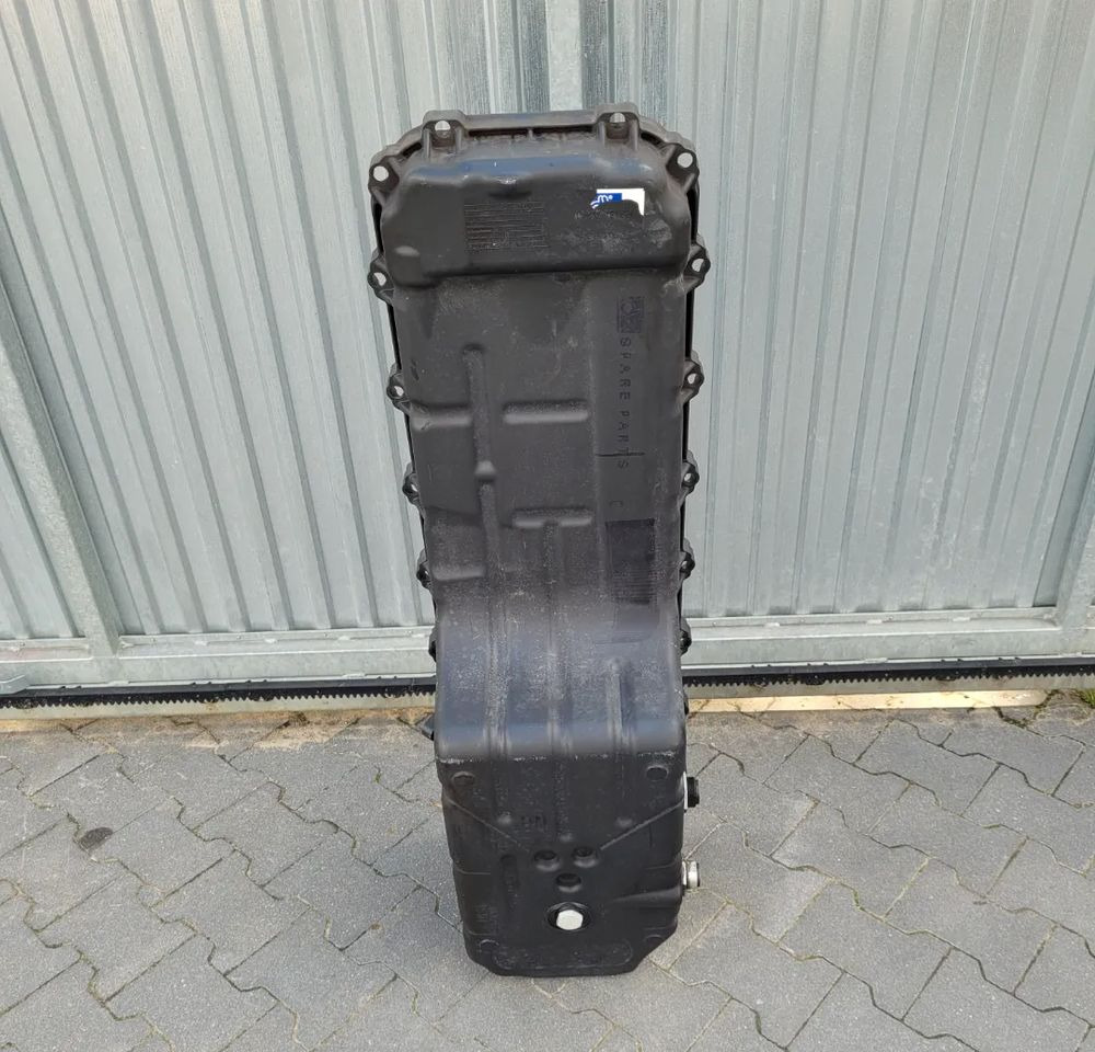 MISKA OLEJOWA RENAULT GAMA VOLVO FH 13 LITRÓW - Oljno korito za Tovornjak: slika 1 MISKA OLEJOWA RENAULT GAMA VOLVO FH 13 LITRÓW - Oljno korito za Tovornjak: slika 1