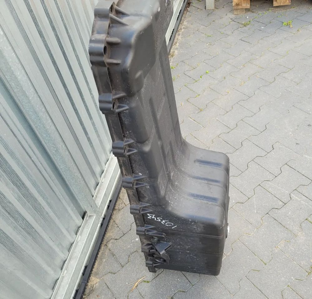 MISKA OLEJOWA RENAULT GAMA VOLVO FH 13 LITRÓW - Oljno korito za Tovornjak: slika 2 MISKA OLEJOWA RENAULT GAMA VOLVO FH 13 LITRÓW - Oljno korito za Tovornjak: slika 2