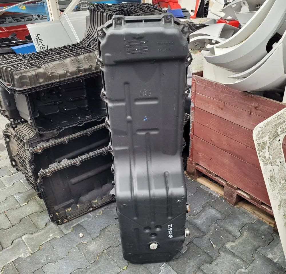 MISKA OLEJOWA RENAULT RANGE T 13 DXI 13 - Oljno korito za Tovornjak: slika 1 MISKA OLEJOWA RENAULT RANGE T 13 DXI 13 - Oljno korito za Tovornjak: slika 1