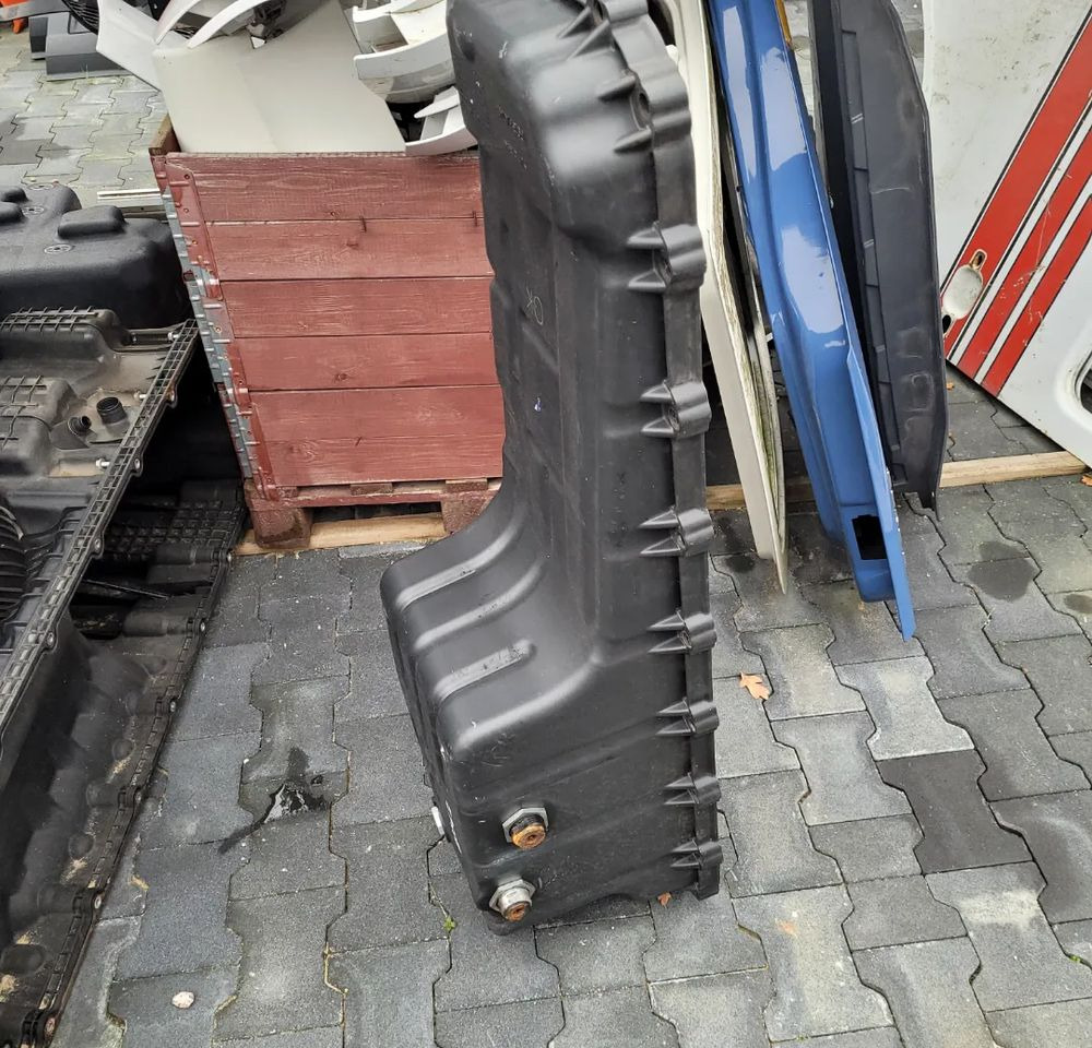 MISKA OLEJOWA RENAULT RANGE T 13 DXI 13 - Oljno korito za Tovornjak: slika 2 MISKA OLEJOWA RENAULT RANGE T 13 DXI 13 - Oljno korito za Tovornjak: slika 2