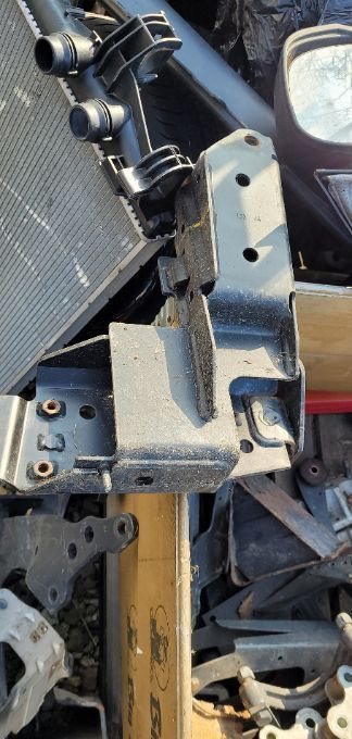 MOCOWANIE STOPNIA RENAULT RANGE T GAMA PRAWY - Vstopni prag za Tovornjak: slika 1 MOCOWANIE STOPNIA RENAULT RANGE T GAMA PRAWY - Vstopni prag za Tovornjak: slika 1