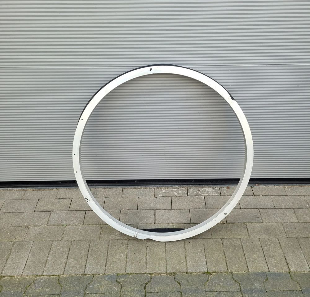 PIERŚCIEŃ WENTYLATORA SCANIA S R NGT 2836673 ORYGINAŁ CHWALIM116 - Hladilni sistem za Tovornjak: slika 1 PIERŚCIEŃ WENTYLATORA SCANIA S R NGT 2836673 ORYGINAŁ CHWALIM116 - Hladilni sistem za Tovornjak: slika 1