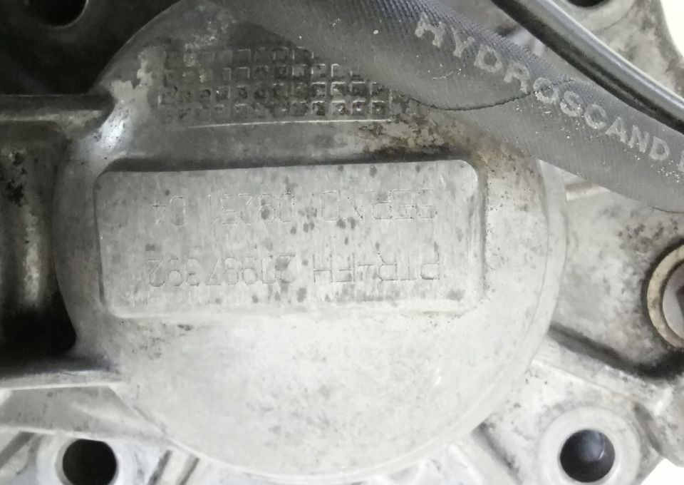 PRZYSTAWKA SKRZYNI BIEGÓW PTO VOLVO FH 21066327 - Menjalnik in deli za Tovornjak: slika 4 PRZYSTAWKA SKRZYNI BIEGÓW PTO VOLVO FH 21066327 - Menjalnik in deli za Tovornjak: slika 4