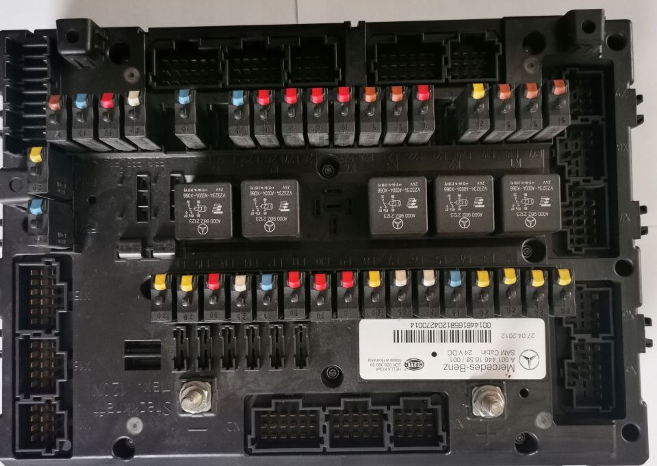 SAM CABIN MERCEDES ACTROS MP4 A001 446 16 58/001 - Varovalka za Tovornjak: slika 1 SAM CABIN MERCEDES ACTROS MP4 A001 446 16 58/001 - Varovalka za Tovornjak: slika 1