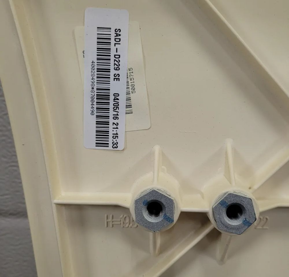 SPOJLER ZAKABINOWY SCANIA R 1534229 NOWY ORYGINAŁ - Aerodinamika/ Spojler za Tovornjak: slika 4 SPOJLER ZAKABINOWY SCANIA R 1534229 NOWY ORYGINAŁ - Aerodinamika/ Spojler za Tovornjak: slika 4