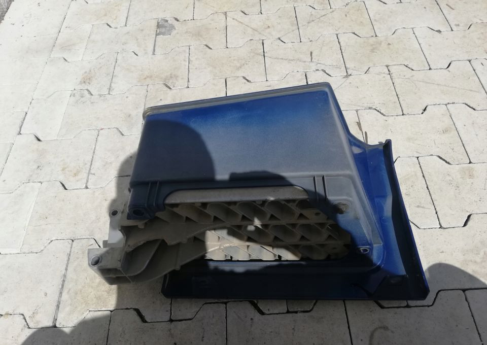 STOPNICA STOPIEN WŁAZ VOLVO FH 4 RH - Vstopni prag: slika 2 STOPNICA STOPIEN WŁAZ VOLVO FH 4 RH - Vstopni prag: slika 2