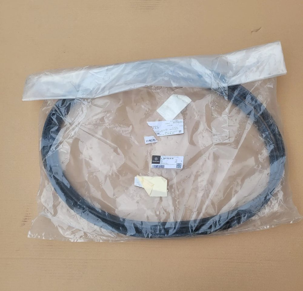 USZCZELKA MERCEDES ACTROS MP4 MP5 ORYGINAŁ NOWA A9607541878 CHWALIM116 - Karoserija in zunanjost za Tovornjak: slika 1 USZCZELKA MERCEDES ACTROS MP4 MP5 ORYGINAŁ NOWA A9607541878 CHWALIM116 - Karoserija in zunanjost za Tovornjak: slika 1