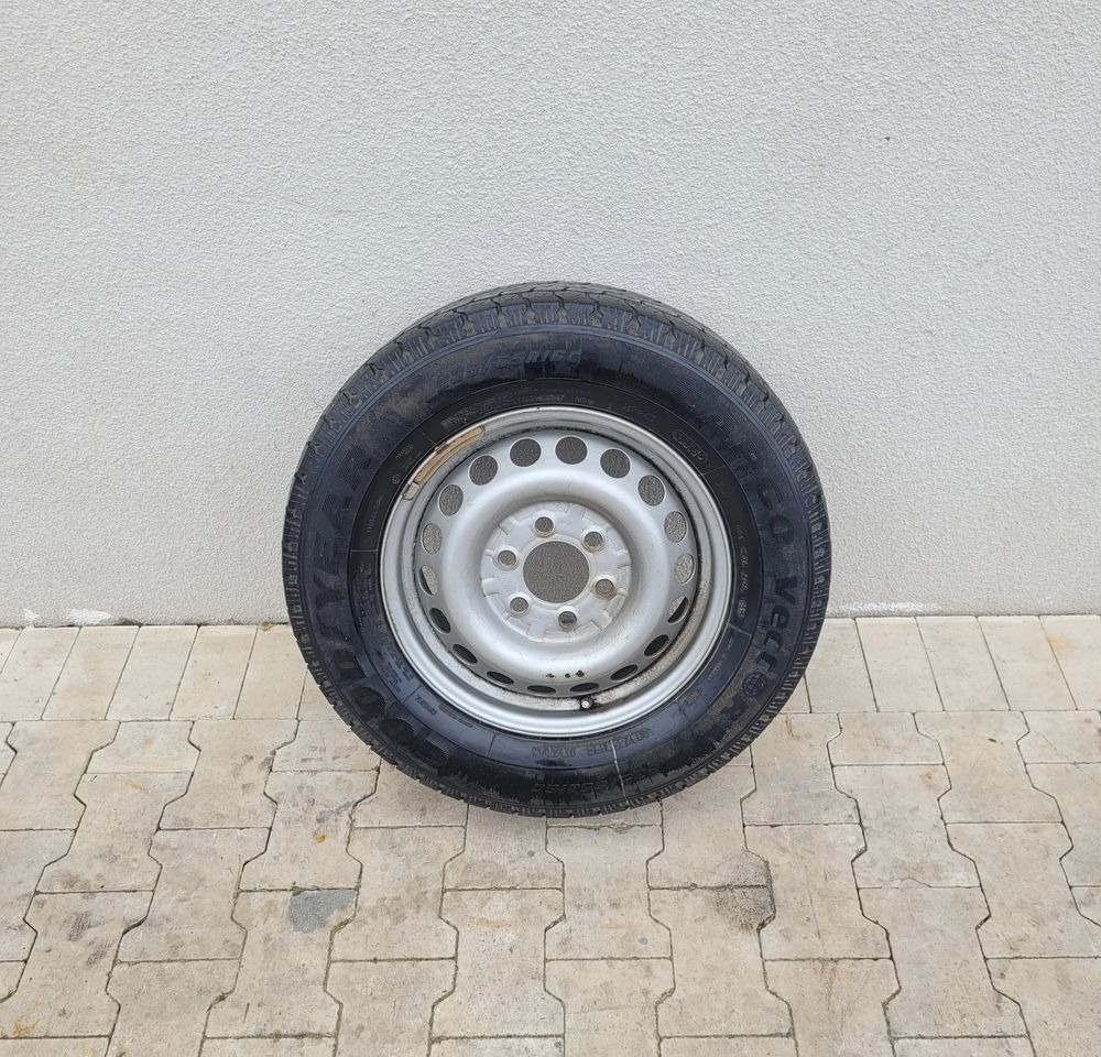 ZAPAS KOLO SPRINTER CRAFTER 235/65 R16C GOODYEAR - Kompletno kolo za Dostavno vozilo: slika 1 ZAPAS KOLO SPRINTER CRAFTER 235/65 R16C GOODYEAR - Kompletno kolo za Dostavno vozilo: slika 1
