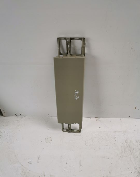 ZAŚLEPKA MASKOWNICA VOLVO FH4 84201727 ORYGINAŁ - Aerodinamika/ Spojler za Tovornjak: slika 1 ZAŚLEPKA MASKOWNICA VOLVO FH4 84201727 ORYGINAŁ - Aerodinamika/ Spojler za Tovornjak: slika 1