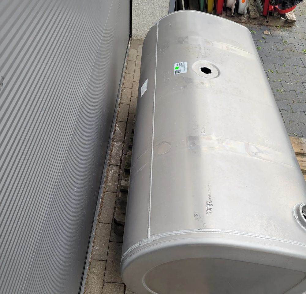 ZBIORNIK PALIWA VOLVO FH4 FH5 GAMA 150X55X68 CM 475L 22038784 CHWALIM116 - Sistem goriva za Tovornjak: slika 5 ZBIORNIK PALIWA VOLVO FH4 FH5 GAMA 150X55X68 CM 475L 22038784 CHWALIM116 - Sistem goriva za Tovornjak: slika 5