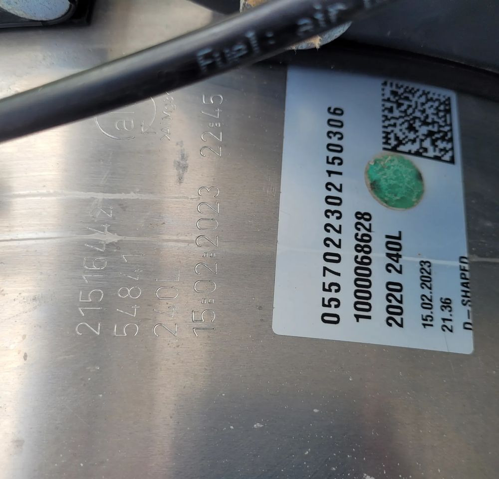 ZBIORNIK PALIWA VOLVO FH4 FM 240L 21516442 60X70X70 CM CHWALIM116 - Rezervoar za gorivo za Tovornjak: slika 4 ZBIORNIK PALIWA VOLVO FH4 FM 240L 21516442 60X70X70 CM CHWALIM116 - Rezervoar za gorivo za Tovornjak: slika 4