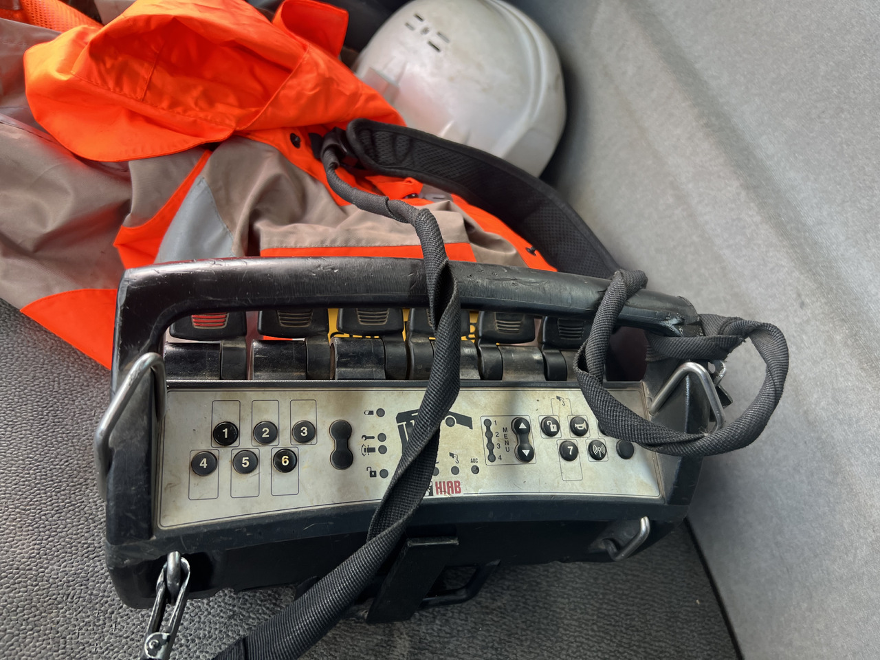 Renault kerax - Tovornjak z dvigalom: slika 3 Renault kerax - Tovornjak z dvigalom: slika 3