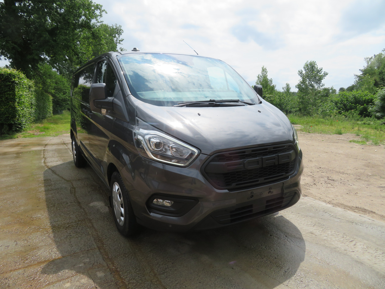 FORD Transit Custom 2.0tdci TREND - L2 - Mali kombi: slika 1 FORD Transit Custom 2.0tdci TREND - L2 - Mali kombi: slika 1