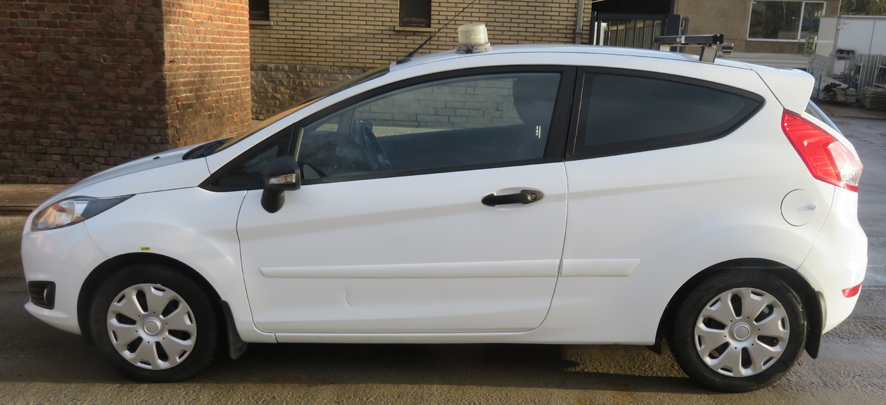 Ford Fiësta Van 1.5 - Mali kombi: slika 4 Ford Fiësta Van 1.5 - Mali kombi: slika 4