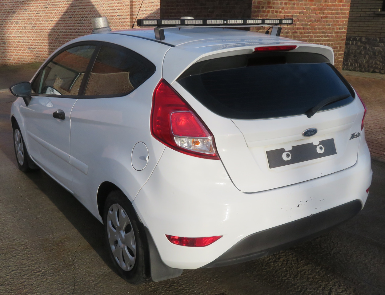 Ford Fiësta Van 1.5 - Mali kombi: slika 5 Ford Fiësta Van 1.5 - Mali kombi: slika 5