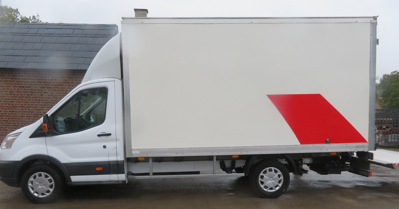 Ford Transit 2.0TDCi - Dostavno vozilo z zabojnikom: slika 5 Ford Transit 2.0TDCi - Dostavno vozilo z zabojnikom: slika 5