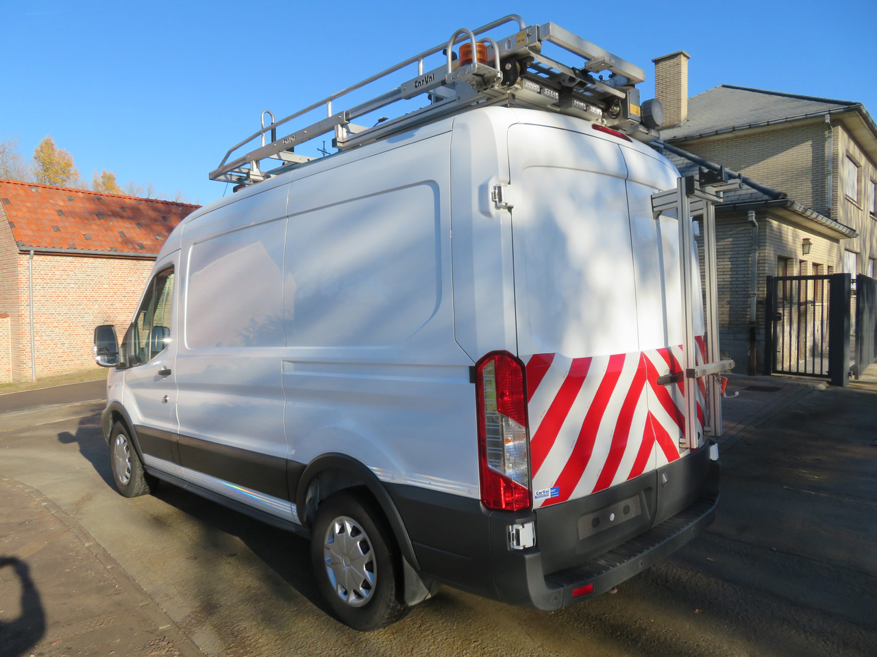 Ford Transit 2.0TDCi - L2H2 - Furgon: slika 5 Ford Transit 2.0TDCi - L2H2 - Furgon: slika 5