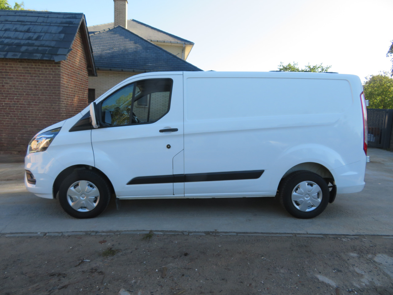 Ford Transit Custom 2.0 Trend - Mali kombi: slika 4 Ford Transit Custom 2.0 Trend - Mali kombi: slika 4