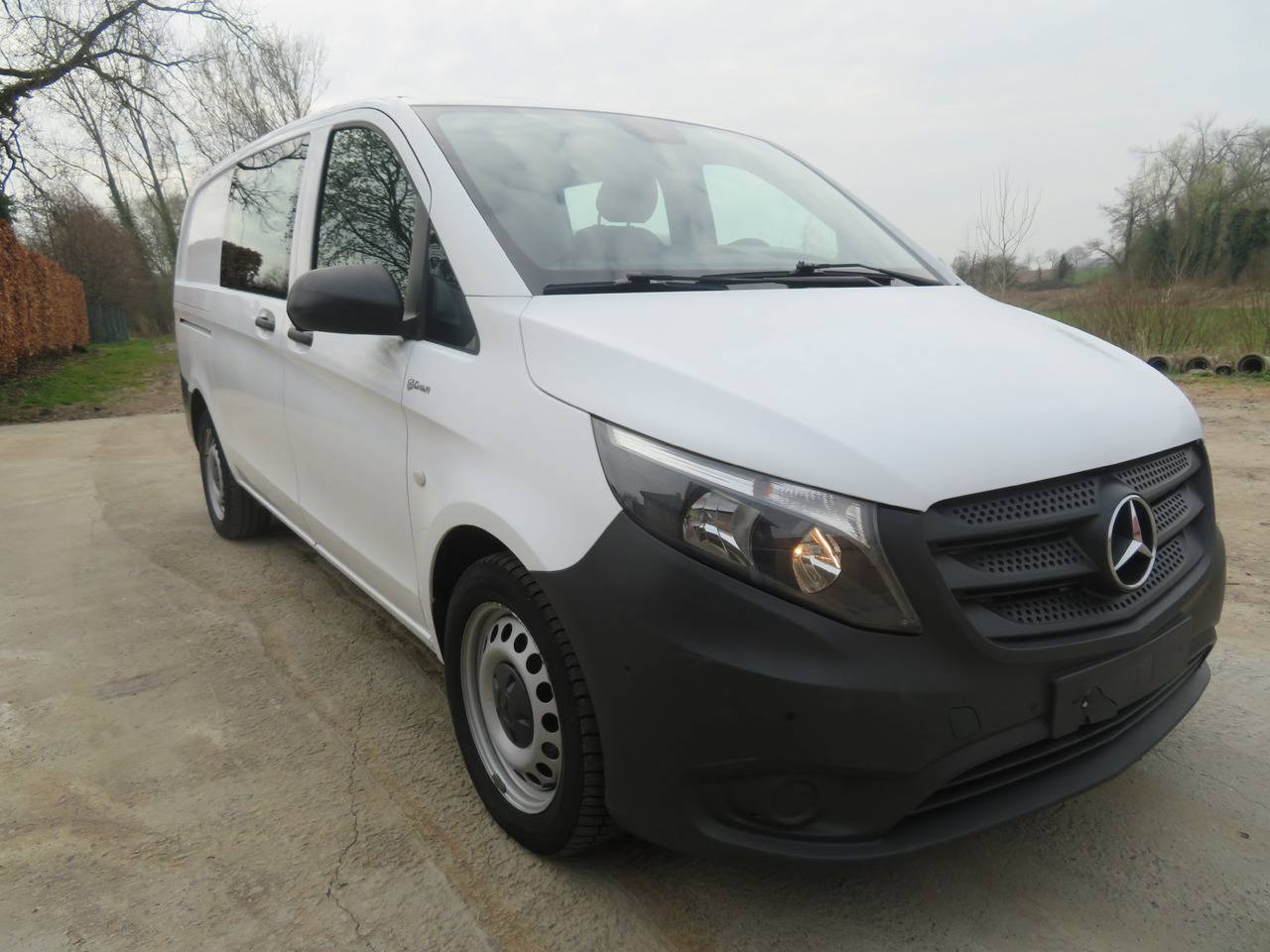 MERCEDES-BENZ Vito 114cdi - A2 - dubbel cabine - Mali kombi, Dostavno vozilo z dvojno kabino: slika 1 MERCEDES-BENZ Vito 114cdi - A2 - dubbel cabine - Mali kombi, Dostavno vozilo z dvojno kabino: slika 1