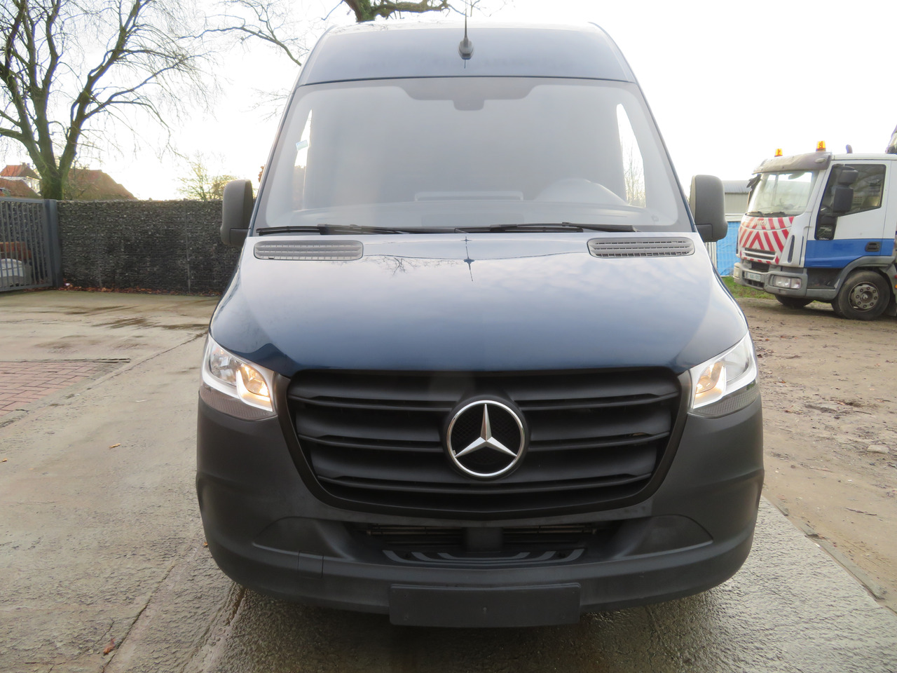 Mercedes-Benz Sprinter 311CDi - Furgon: slika 2 Mercedes-Benz Sprinter 311CDi - Furgon: slika 2