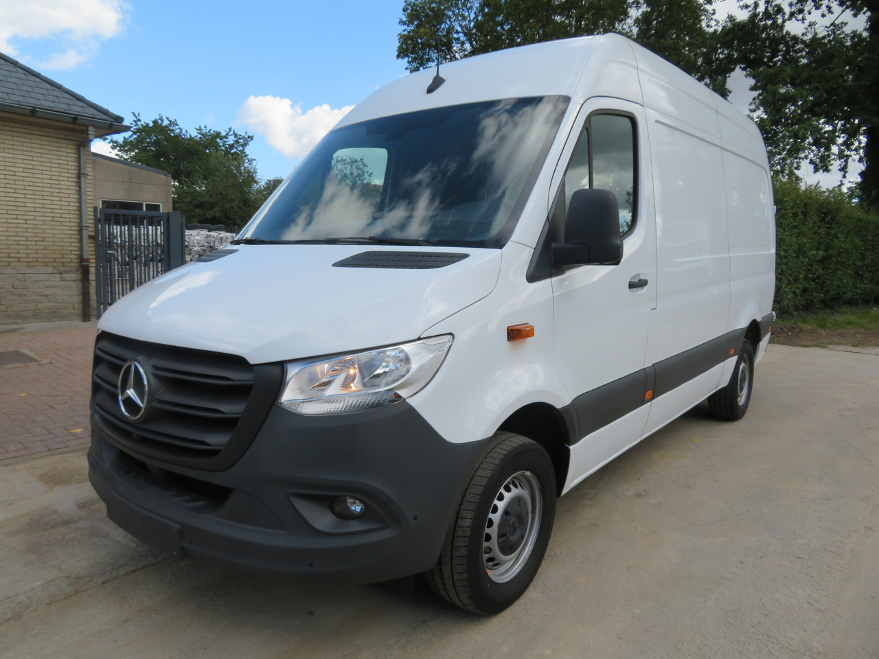 Mercedes-Benz Sprinter 317cdi - A2H2 - Furgon: slika 3 Mercedes-Benz Sprinter 317cdi - A2H2 - Furgon: slika 3
