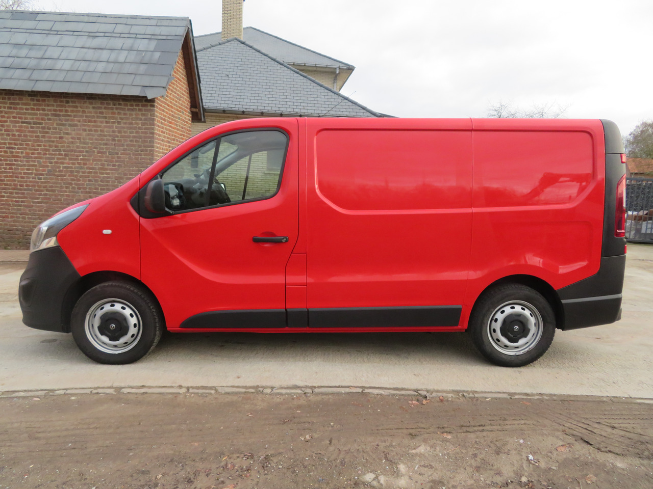 Opel Vivaro 1.6CDTI BI-Turbo - L1H1 - Mali kombi: slika 4 Opel Vivaro 1.6CDTI BI-Turbo - L1H1 - Mali kombi: slika 4