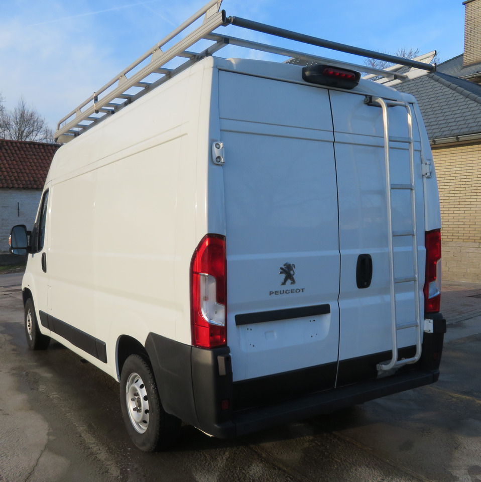 Peugeot Boxer 2.0 Blue HDI - Furgon: slika 5 Peugeot Boxer 2.0 Blue HDI - Furgon: slika 5