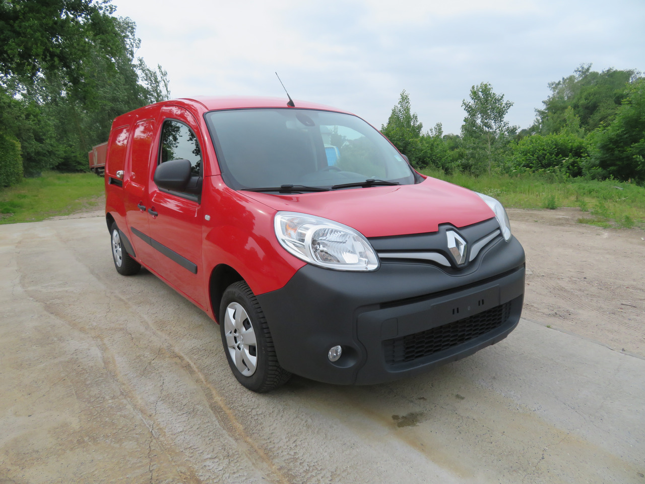 RENAULT Kangoo EXPRESS MAXI 1.5 dCi Grand Confort - Mali kombi: slika 1 RENAULT Kangoo EXPRESS MAXI 1.5 dCi Grand Confort - Mali kombi: slika 1