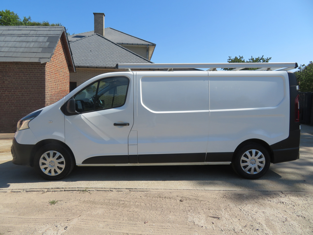 Renault Trafic 1.6dCi Grand Confort - L2H1 - Mali kombi: slika 4 Renault Trafic 1.6dCi Grand Confort - L2H1 - Mali kombi: slika 4