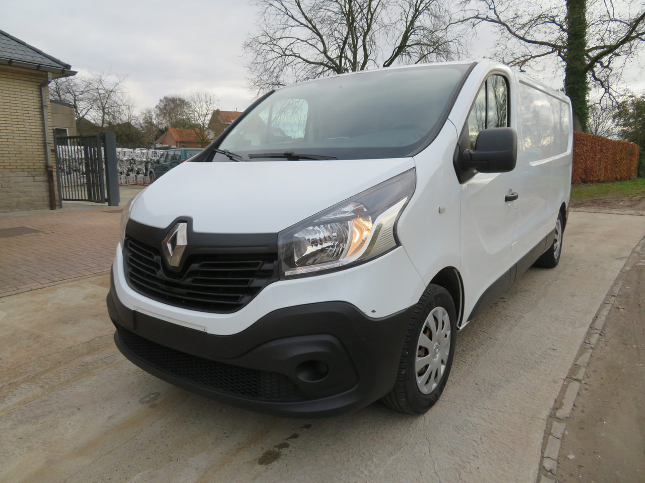 Renault Trafic 1.6dCi Grand Confort - L2H1 - Mali kombi: slika 3 Renault Trafic 1.6dCi Grand Confort - L2H1 - Mali kombi: slika 3