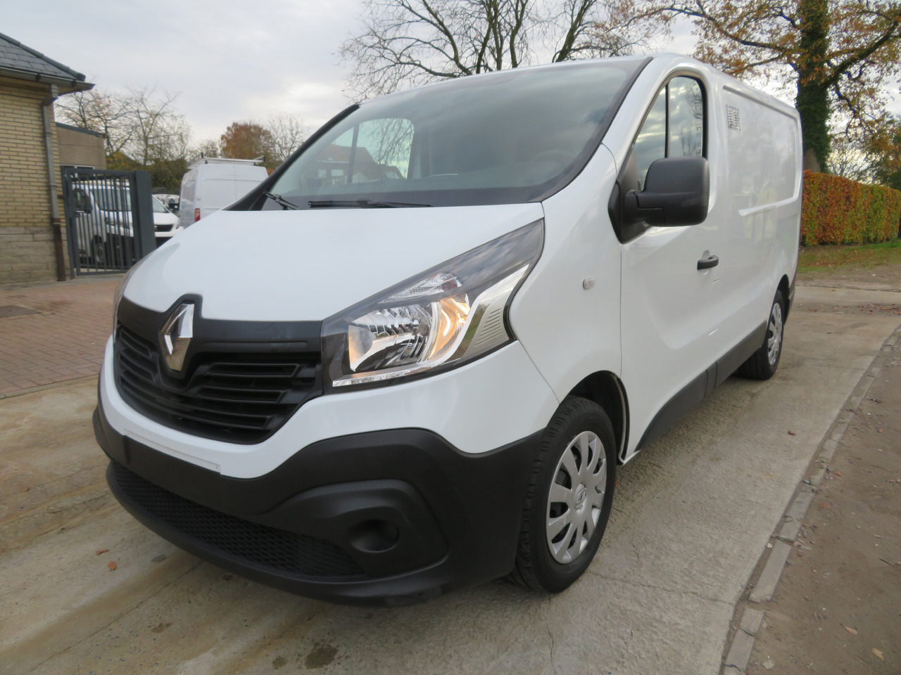 Renault Trafic 1.6dCi L1H1 - Mali kombi: slika 3 Renault Trafic 1.6dCi L1H1 - Mali kombi: slika 3