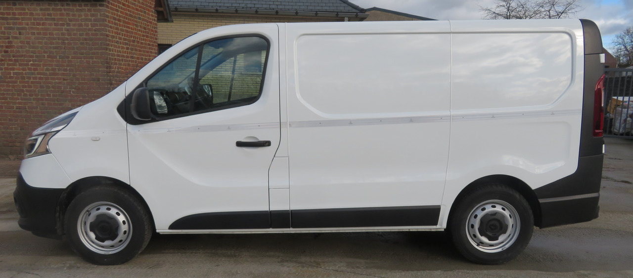 Renault Trafic - L1H1 - 2.0dCi - Mali kombi: slika 4 Renault Trafic - L1H1 - 2.0dCi - Mali kombi: slika 4