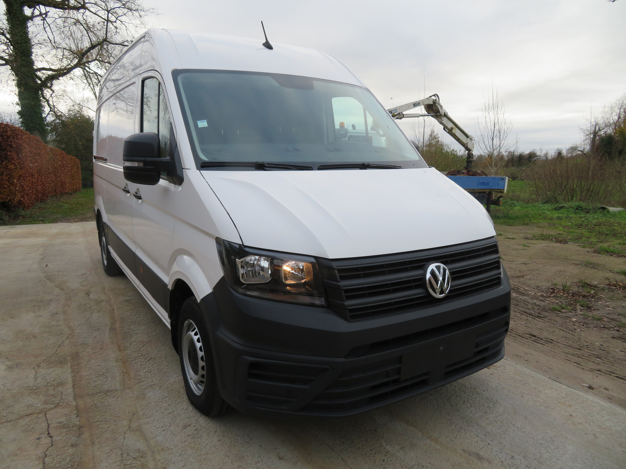 Volkswagen Crafter 2.0 CR TDi L3H3 - Furgon: slika 1 Volkswagen Crafter 2.0 CR TDi L3H3 - Furgon: slika 1