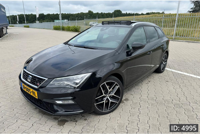 SEAT Leon ST FR 2.0 Euro 6, DSG/Pano/Camera/Keyless/Extra winterset - Karavan: slika 1 SEAT Leon ST FR 2.0 Euro 6, DSG/Pano/Camera/Keyless/Extra winterset - Karavan: slika 1