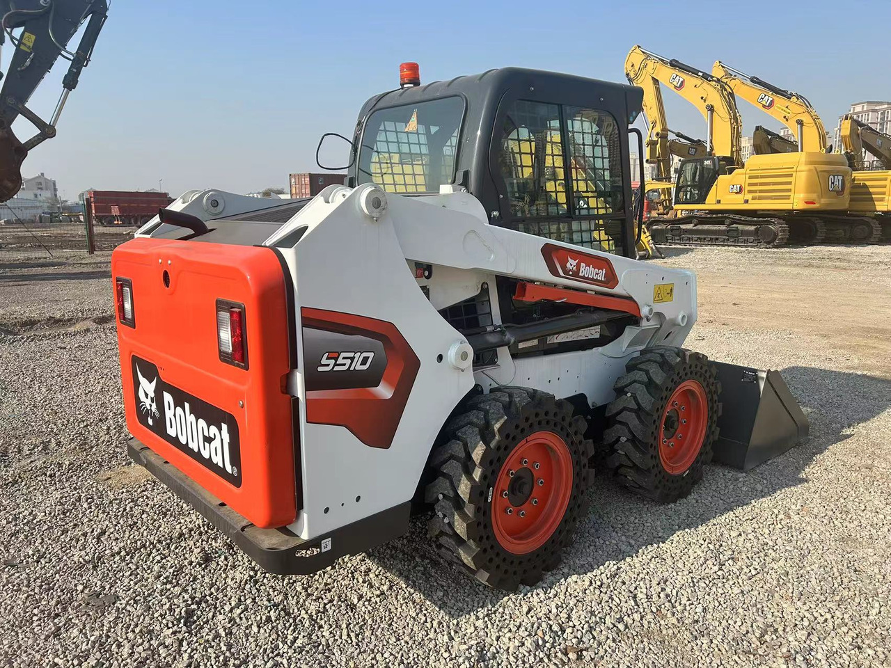 BOBCAT S510 Skid Steer Loader - Mini nakladalec: slika 3 BOBCAT S510 Skid Steer Loader - Mini nakladalec: slika 3