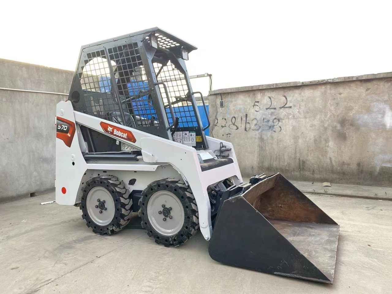 BOBCAT S70 Skid Steer Loader Click for Discount - Mini nakladalec: slika 4 BOBCAT S70 Skid Steer Loader Click for Discount - Mini nakladalec: slika 4