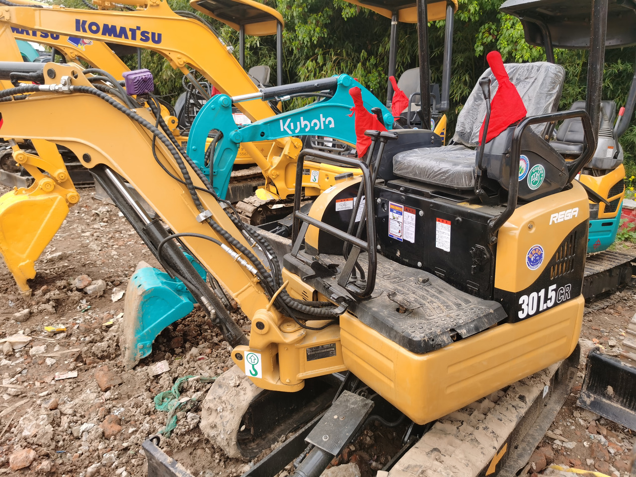 CATERPILLAR 301.5CR - Mini bager: slika 1 CATERPILLAR 301.5CR - Mini bager: slika 1