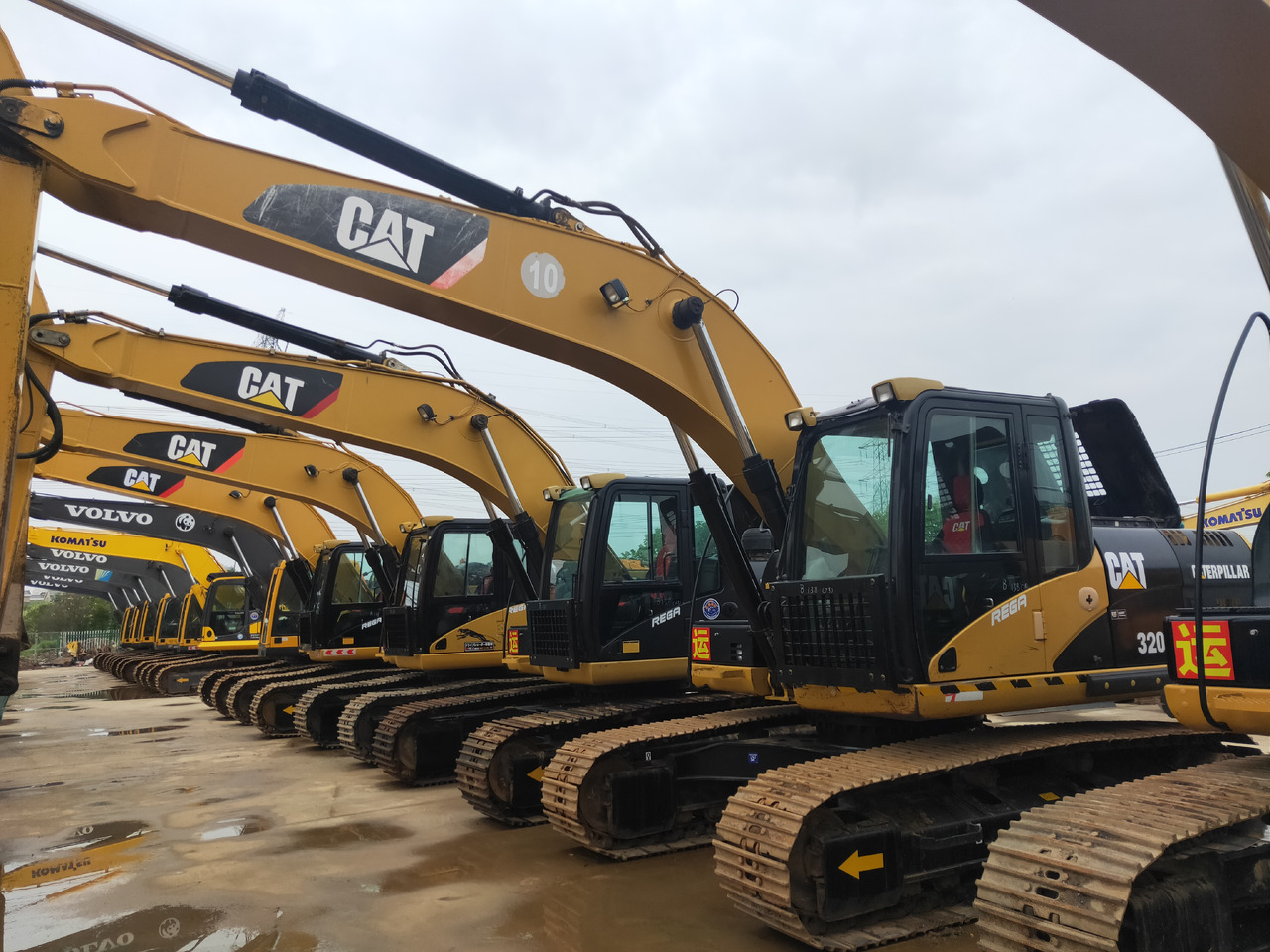 CATERPILLAR 320D - Bager goseničar: slika 4 CATERPILLAR 320D - Bager goseničar: slika 4