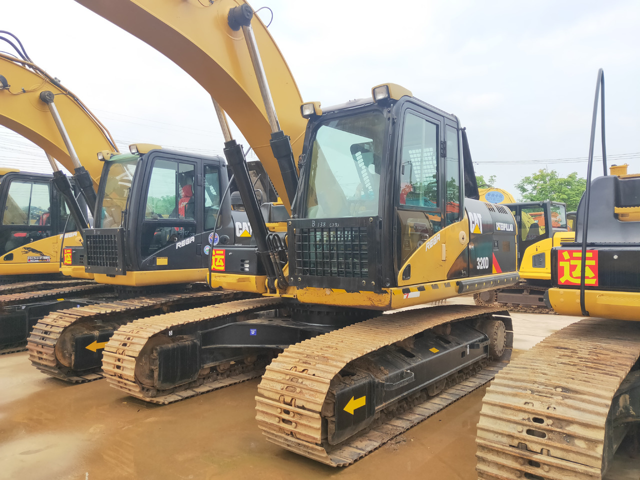 CATERPILLAR 320D - Bager goseničar: slika 3 CATERPILLAR 320D - Bager goseničar: slika 3