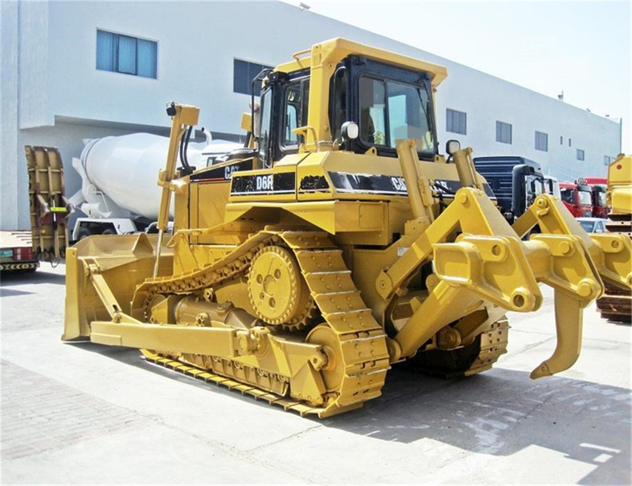 CATERPILLAR D6R - Buldožer: slika 2 CATERPILLAR D6R - Buldožer: slika 2