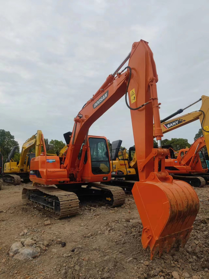 DOOSAN DH150LC-7 Crawler Excavator - Bager goseničar: slika 3 DOOSAN DH150LC-7 Crawler Excavator - Bager goseničar: slika 3