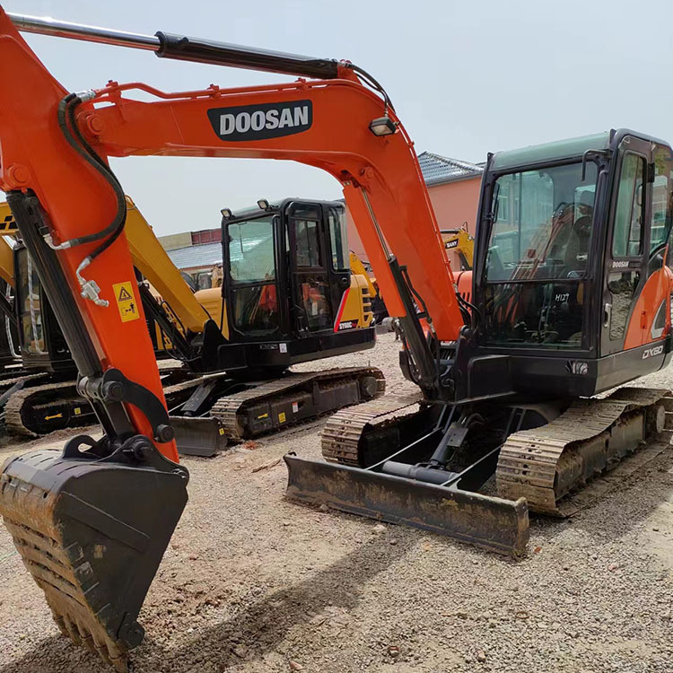 DOOSAN DH60 - Bager goseničar: slika 3 DOOSAN DH60 - Bager goseničar: slika 3