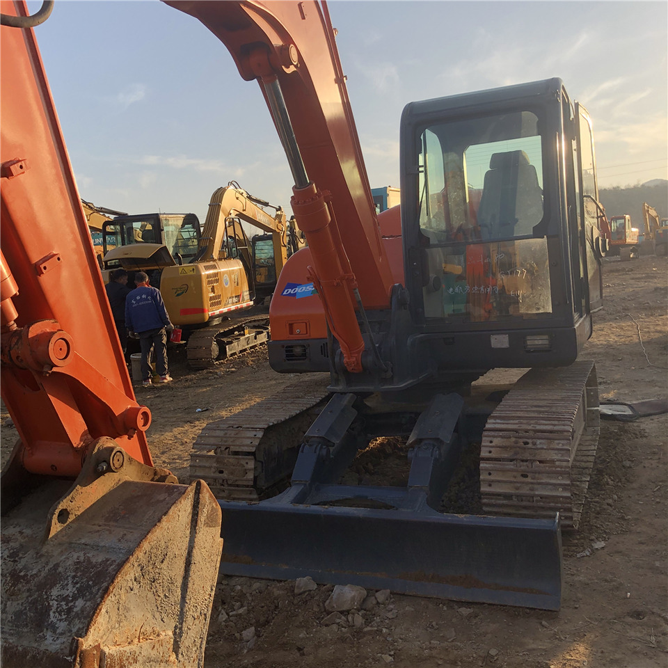 DOOSAN DH80-7 - Bager goseničar: slika 4 DOOSAN DH80-7 - Bager goseničar: slika 4