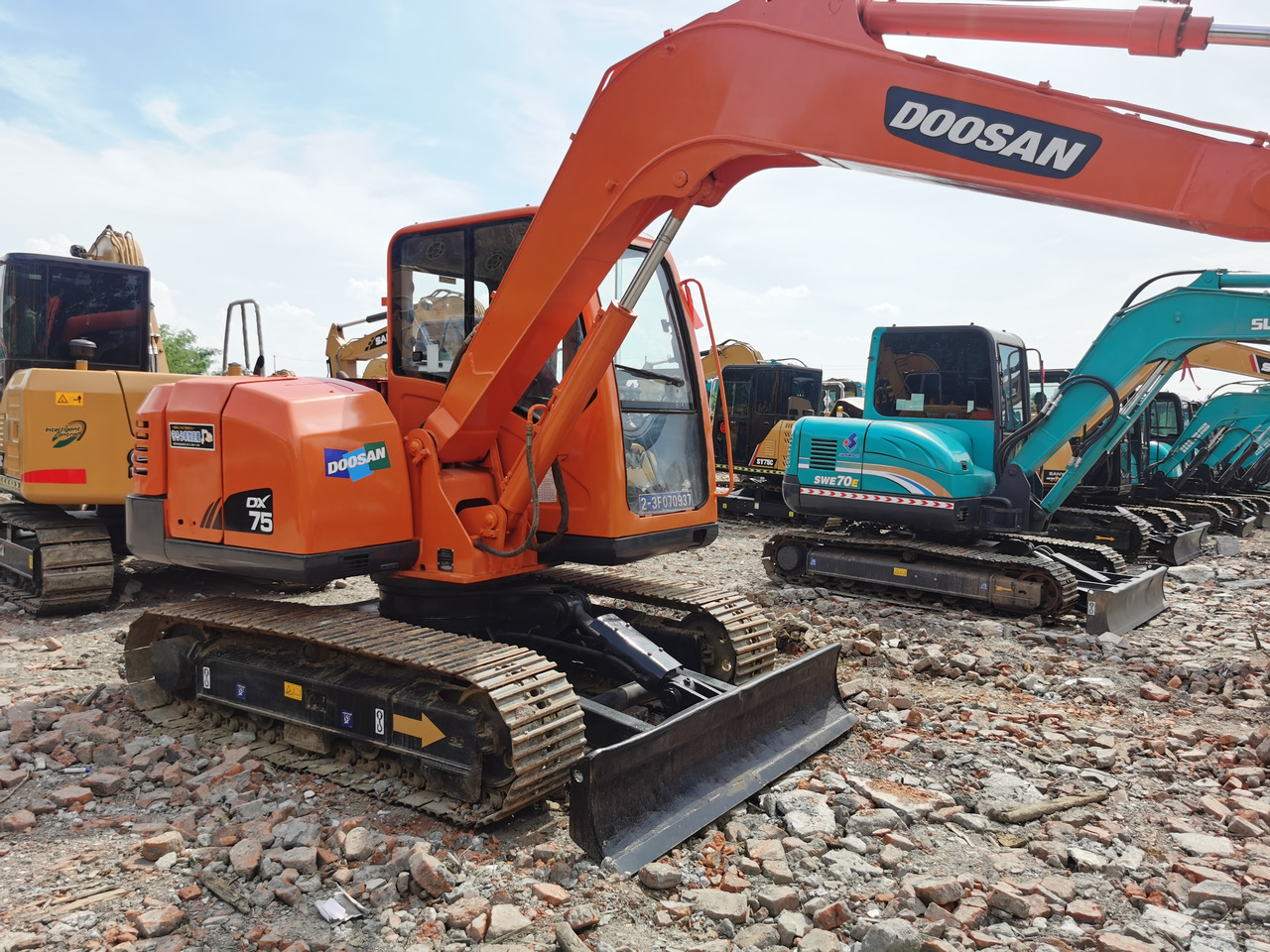 DOOSAN DX75 - Bager goseničar: slika 3 DOOSAN DX75 - Bager goseničar: slika 3