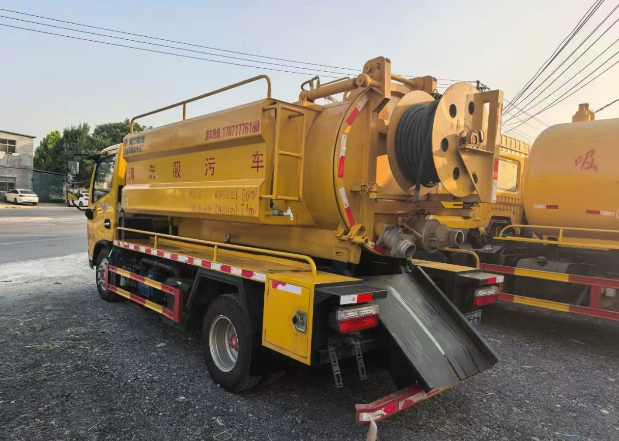 DongFeng Small Sewage Truck - Vakuumski tovornjak: slika 5 DongFeng Small Sewage Truck - Vakuumski tovornjak: slika 5